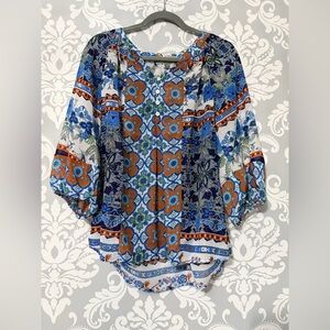 4/$25‎ • Figueroa & Flower Geometric Print Notched Neck Blouse